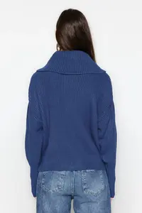 TRENDYOLMİLLA Indigo Wide Pattern Turndown collar Zippered Knitwear Cardigan - Image 6