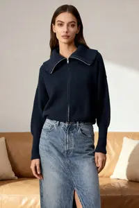 TRENDYOLMİLLA Navy Blue Wide Pattern Turndown collar Zippered Knitwear Cardigan