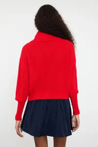 TRENDYOLMİLLA Red Wide Pattern Turndown collar Zippered Knitwear Cardigan - Image 5