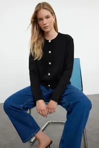 TRENDYOLMİLLA Black Basic Jacket Look Knitwear Cardigan