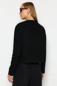 TRENDYOLMİLLA Black Basic Jacket Look Knitwear Cardigan - Image 10