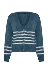 TRENDYOLMİLLA Indigo Soft textured Striped Knitwear Cardigan - Image 6