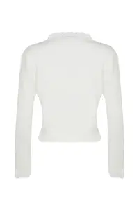 TRENDYOLMİLLA Ecru Soft textured Lace Detailed Knitwear Cardigan - Image 8