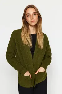 TRENDYOLMİLLA Khaki Wide Pattern Soft textured Pocket Detail Knitwear Cardigan - Image 3