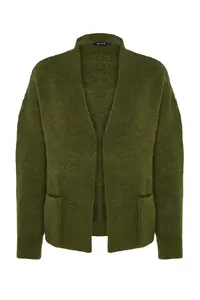 TRENDYOLMİLLA Khaki Wide Pattern Soft textured Pocket Detail Knitwear Cardigan - Image 6