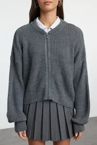 TRENDYOLMİLLA Anthracite Wide Pattern Bomber Jacket Jacket Collar Zippered Knitwear Cardigan - Image 4