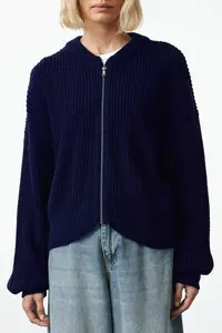 TRENDYOLMİLLA Navy Blue Wide Pattern Bomber Jacket Jacket Collar Zippered Knitwear Cardigan - Image 4
