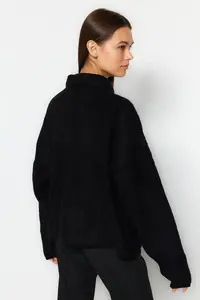 TRENDYOLMİLLA Black Wide Pattern Polo Shirt Collar Buklet Knitwear Cardigan - Image 6