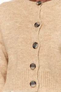 TRENDYOLMİLLA Beige Crop Soft textured buttoned Knitwear Cardigan - Image 4