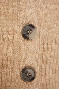 TRENDYOLMİLLA Beige Crop Soft textured buttoned Knitwear Cardigan - Image 7