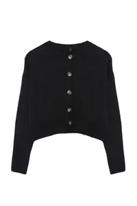 TRENDYOLMİLLA Black Crop Soft textured buttoned Knitwear Cardigan - Image 6