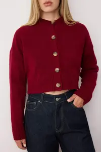 TRENDYOLMİLLA Burgundy Crop Soft textured buttoned Knitwear Cardigan - Image 3