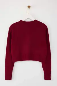 TRENDYOLMİLLA Burgundy Crop Soft textured buttoned Knitwear Cardigan - Image 6