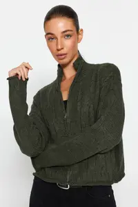 TRENDYOLMİLLA Khaki Crop Soft textured Zippered Hair Braided Knitwear Cardigan