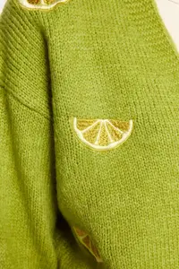 TRENDYOLMİLLA Green Soft textured Embroidery Detailed V-neck Knitwear Cardigan - Image 4