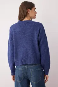 TRENDYOLMİLLA Indigo Soft textured Embroidery Detailed V-neck Knitwear Cardigan - Image 4