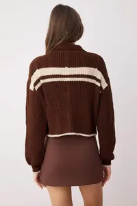 TRENDYOLMİLLA Brown Crop Color Bloklu Dog collar Knitwear Cardigan - Image 4