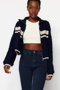 TRENDYOLMİLLA Navy Blue Crop Color Bloklu Dog collar Knitwear Cardigan - Image 6