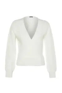 TRENDYOLMİLLA Ecru Soft textured Double breasted Collar Knitwear Cardigan - Image 6