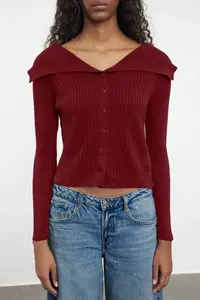 TRENDYOLMİLLA Burgundy Crop Turndown collar Knitwear Cardigan - Image 5