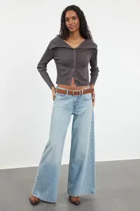 TRENDYOLMİLLA Dark Gray Crop Turndown collar Knitwear Cardigan - Image 2