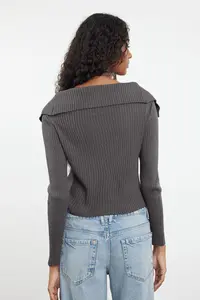 TRENDYOLMİLLA Dark Gray Crop Turndown collar Knitwear Cardigan - Image 5