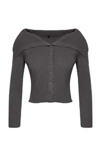 TRENDYOLMİLLA Dark Gray Crop Turndown collar Knitwear Cardigan - Image 6