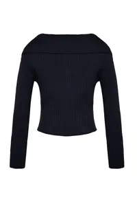 TRENDYOLMİLLA Navy Blue Crop Turndown collar Knitwear Cardigan - Image 8