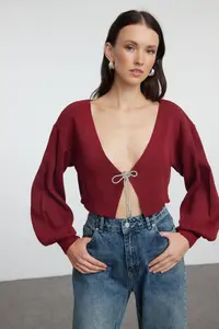 TRENDYOLMİLLA Burgundy Super Crop Basic with bow Knitwear Cardigan - Image 2
