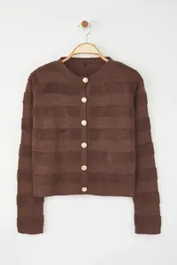 TRENDYOLMİLLA Brown Crew Neck Knitwear Cardigan - Image 5
