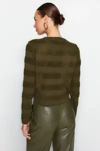 TRENDYOLMİLLA Khaki Crew Neck Jacket Look Knitwear Cardigan - Image 5