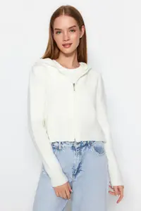 TRENDYOLMİLLA Ecru Crop Hooded textured Zippered Knitwear Cardigan