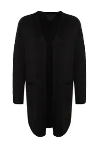 TRENDYOLMİLLA Black Soft textured Pocket Detail Knitwear Cardigan - Image 6