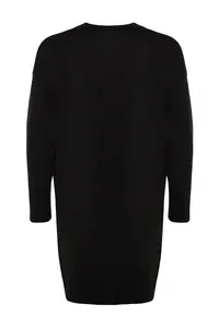 TRENDYOLMİLLA Black Soft textured Pocket Detail Knitwear Cardigan - Image 8
