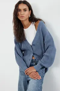 TRENDYOLMİLLA Indigo Couple Basic V-neck Knitwear Cardigan
