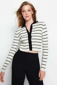 TRENDYOLMİLLA Black Crop Polo Shirt Collar Knitwear Bodysuit Cardigan - Image 2