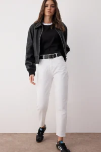 TRENDYOLMİLLA White High Waist Mom 100% Cotton Non-Stretch jeans