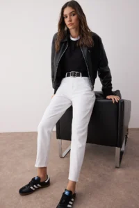 TRENDYOLMİLLA White High Waist Mom 100% Cotton Non-Stretch jeans - Image 2