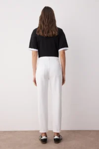TRENDYOLMİLLA White High Waist Mom 100% Cotton Non-Stretch jeans - Image 4