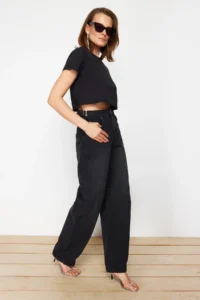 TRENDYOLMİLLA Black More Sustainable Bol Kesim High Waist Loose Baggy jeans - Image 3