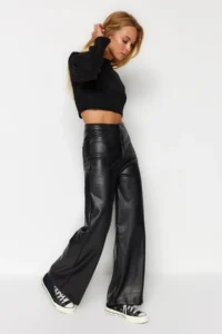 TRENDYOLMİLLA Black Faux Leather Wide Leg Pocket Detail Knitting Pants - Image 2