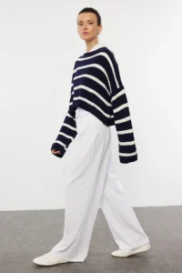 TRENDYOLMİLLA White Hook and Loop Closure High Waist pleated Wide Leg Pants - Image 3