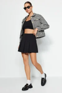 TRENDYOLMiLLA Black pleated Weaving Shorts Skirt - Image 3