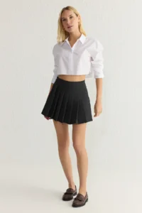 TRENDYOLMiLLA Black Pilili Weaving Shorts Skirt - Image 4