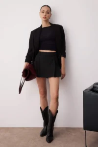 TRENDYOLMiLLA Black Premium Kalite pleated Weaving Shorts Skirt - Image 3