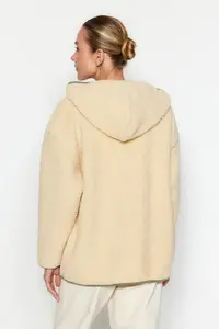 TRENDYOLMİLLA Ecru Thick Fleece Kontrast Piped Hooded relaxed/Rahat Pattern Knitting Sweatshirt - Image 5