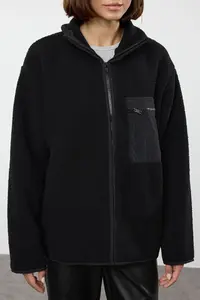 TRENDYOLMİLLA Winter Essentials Black Thick Fleece Zippered Dog collar Long Sleeve with pocket Knitting Sweatshirt - Image 3