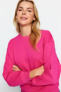 TRENDYOLMİLLA Fuchsia Thick Regular/Normal Pattern Crew Neck Basic Knitting Sweatshirt with Fleece Inside - Image 4