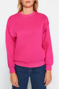 TRENDYOLMİLLA Fuchsia Thick Regular/Normal Pattern Crew Neck Basic Knitting Sweatshirt with Fleece Inside - Image 5