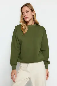 TRENDYOLMİLLA Khaki Thick With Fleece Inside Regular/Normal Pattern Crew Neck Basic Knitting Sweatshirt - Image 3
